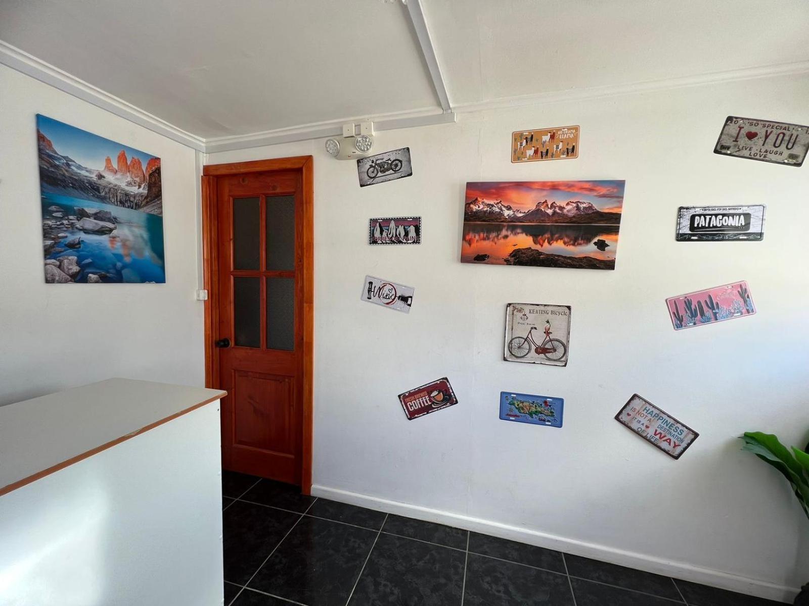 Hostal B&B Coastal Natales Puerto Natales Exteriör bild