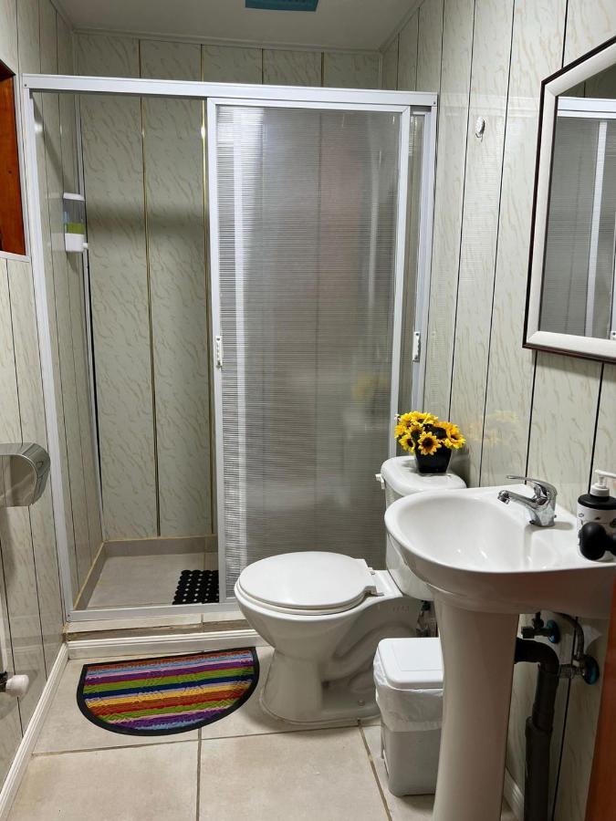 Hostal B&B Coastal Natales Puerto Natales Exteriör bild