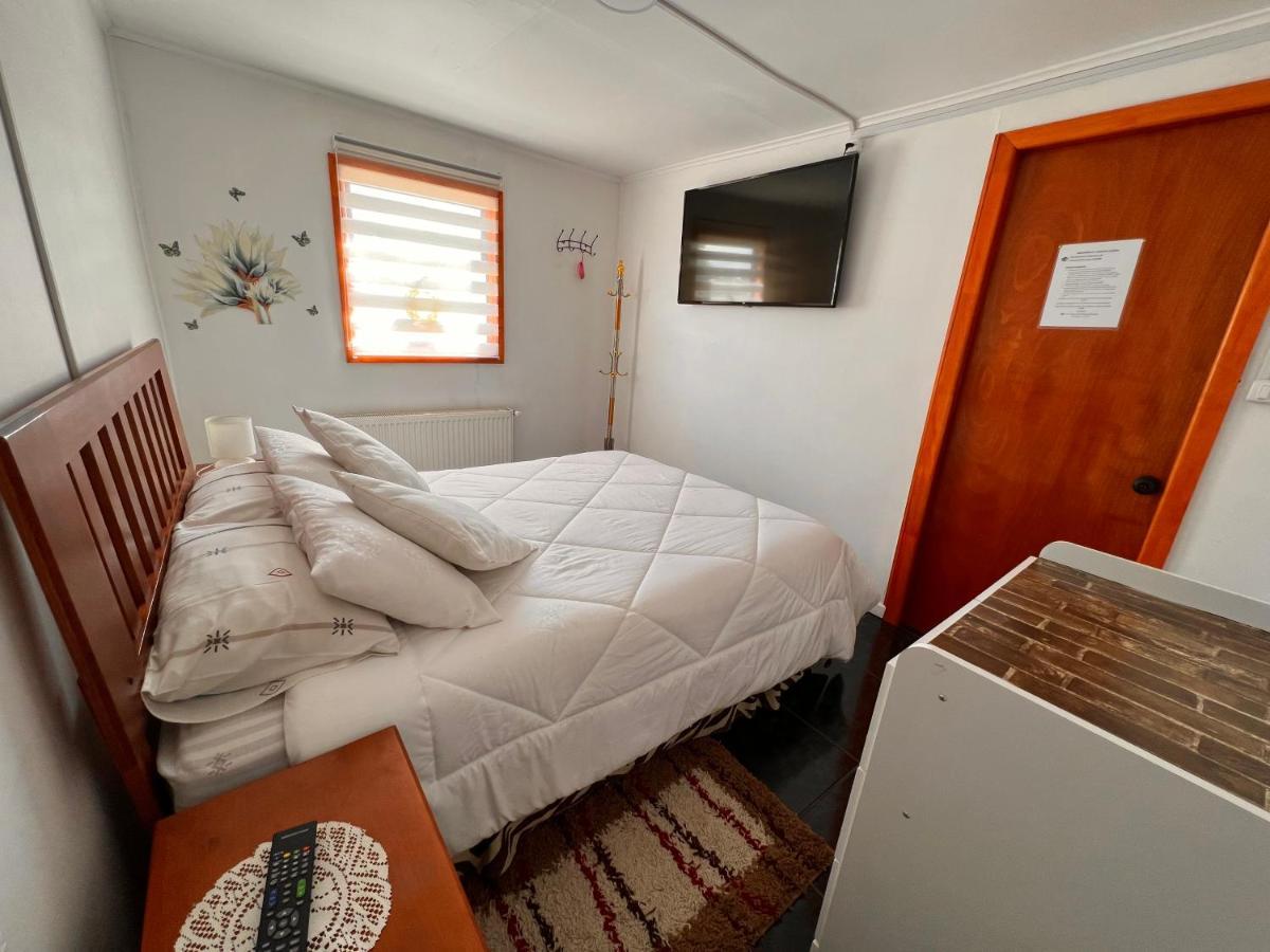 Hostal B&B Coastal Natales Puerto Natales Exteriör bild