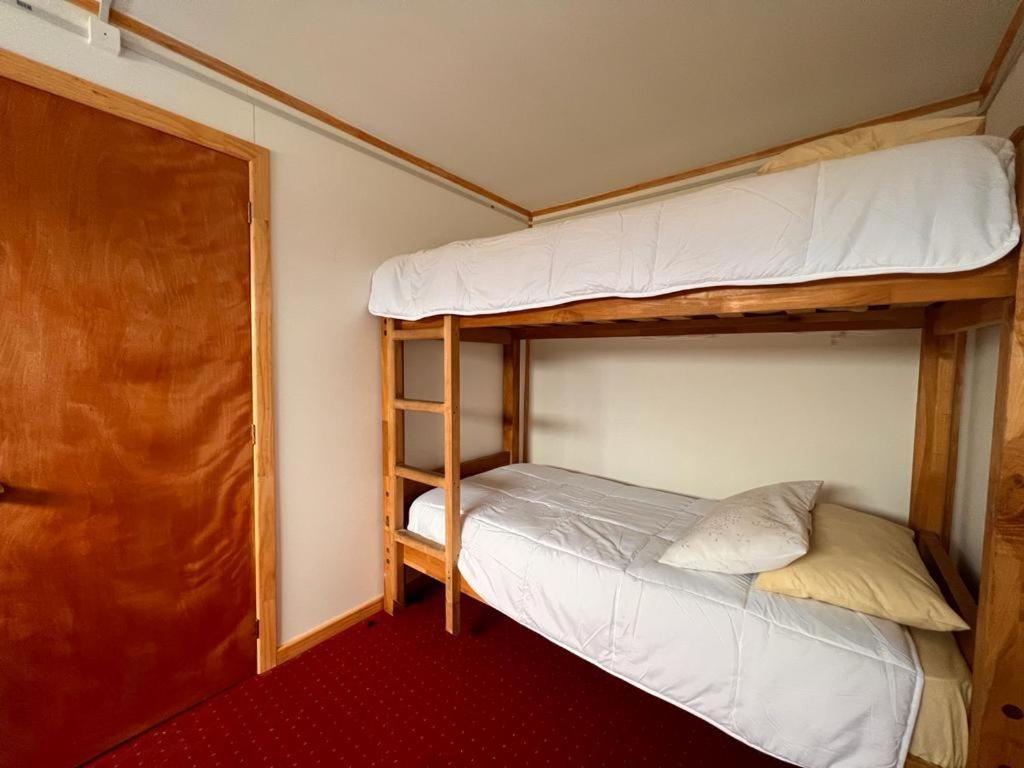 Hostal B&B Coastal Natales Puerto Natales Exteriör bild