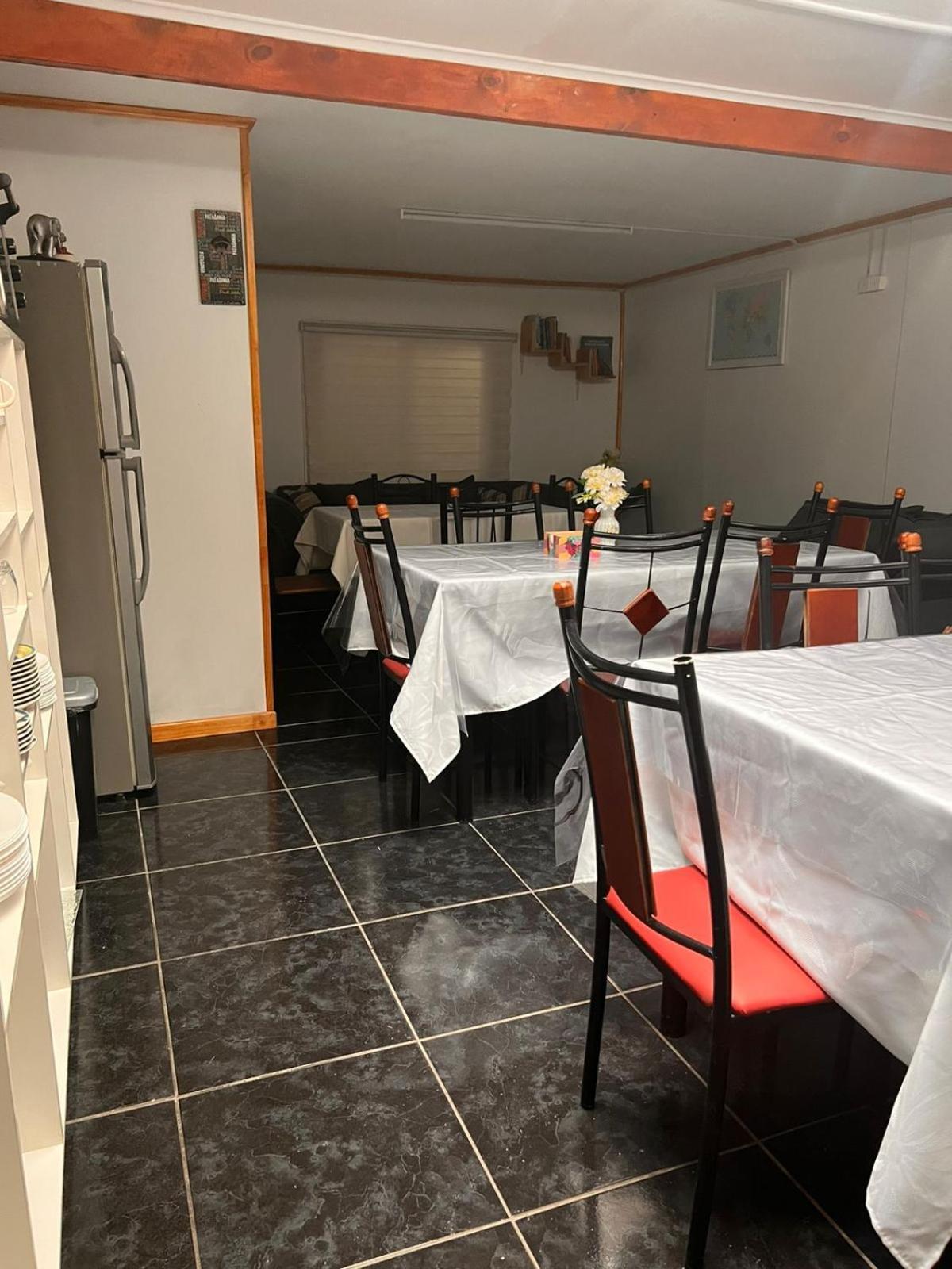 Hostal B&B Coastal Natales Puerto Natales Exteriör bild