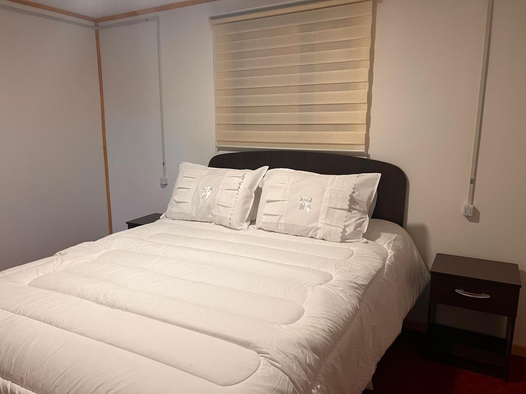 Hostal B&B Coastal Natales Puerto Natales Exteriör bild