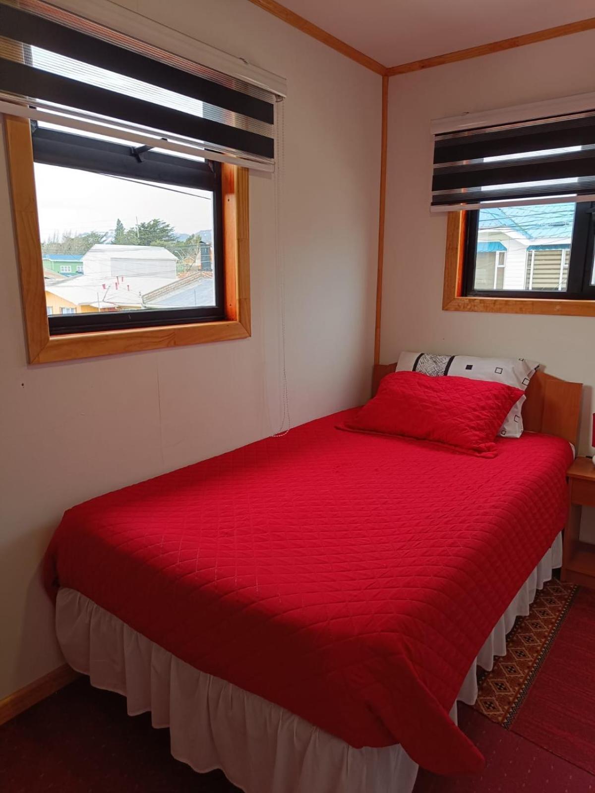 Hostal B&B Coastal Natales Puerto Natales Exteriör bild