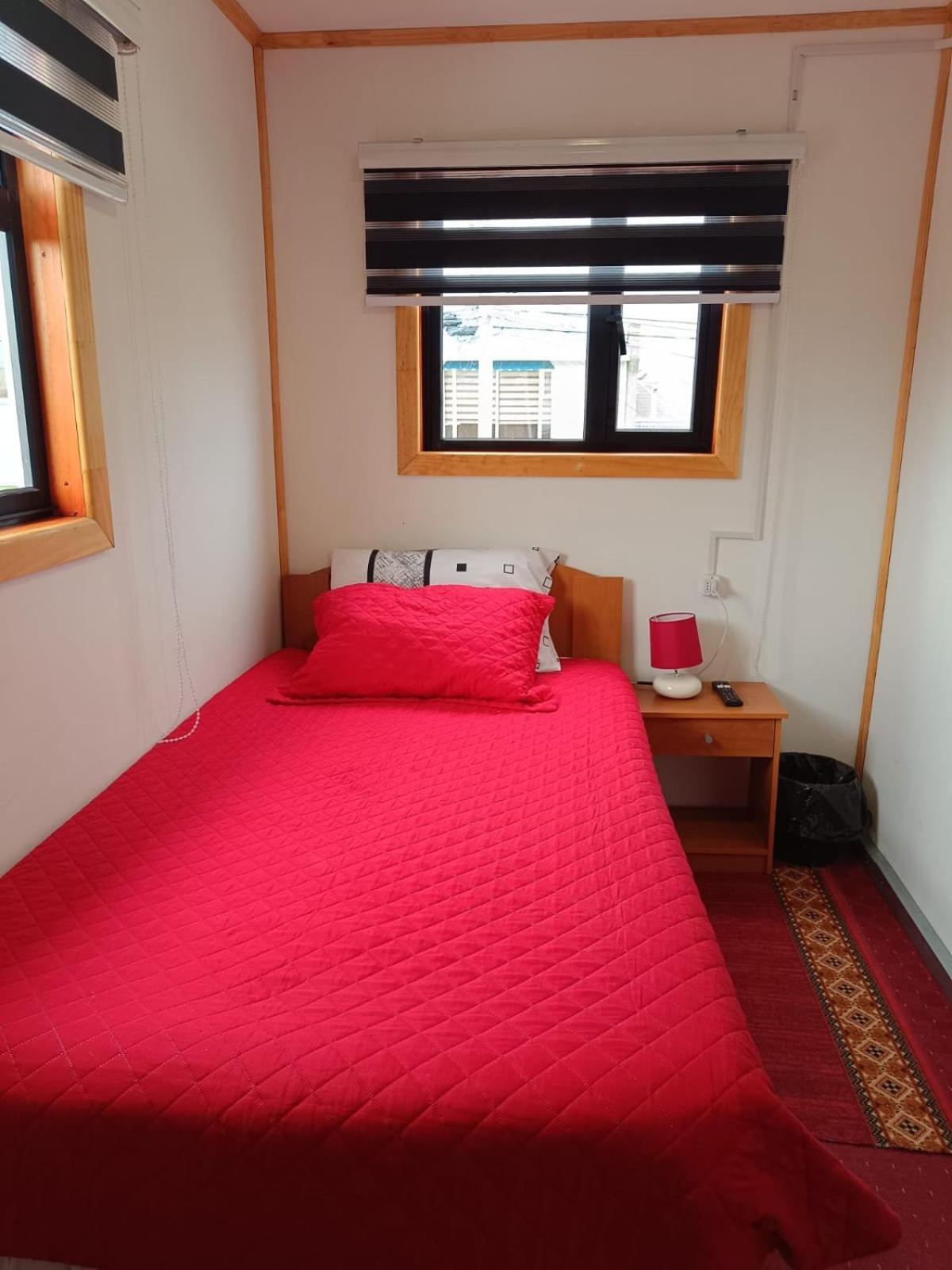 Hostal B&B Coastal Natales Puerto Natales Exteriör bild