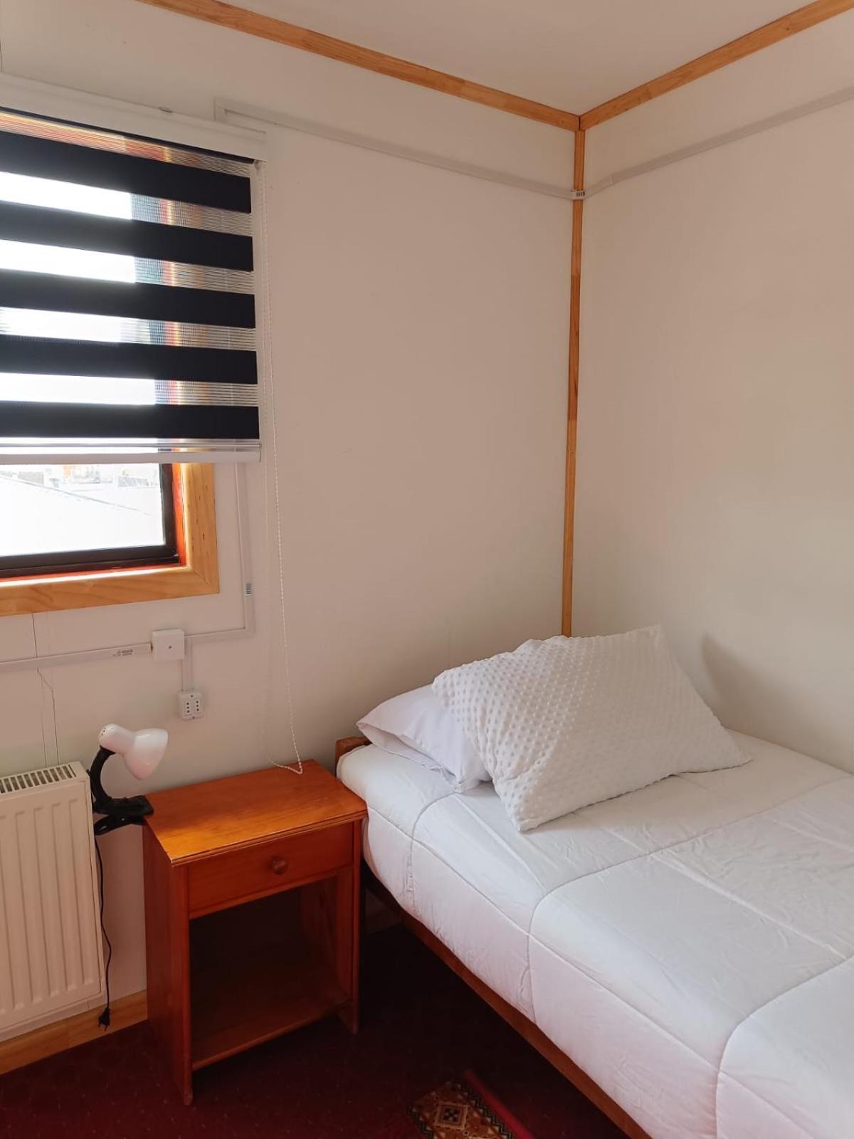Hostal B&B Coastal Natales Puerto Natales Exteriör bild